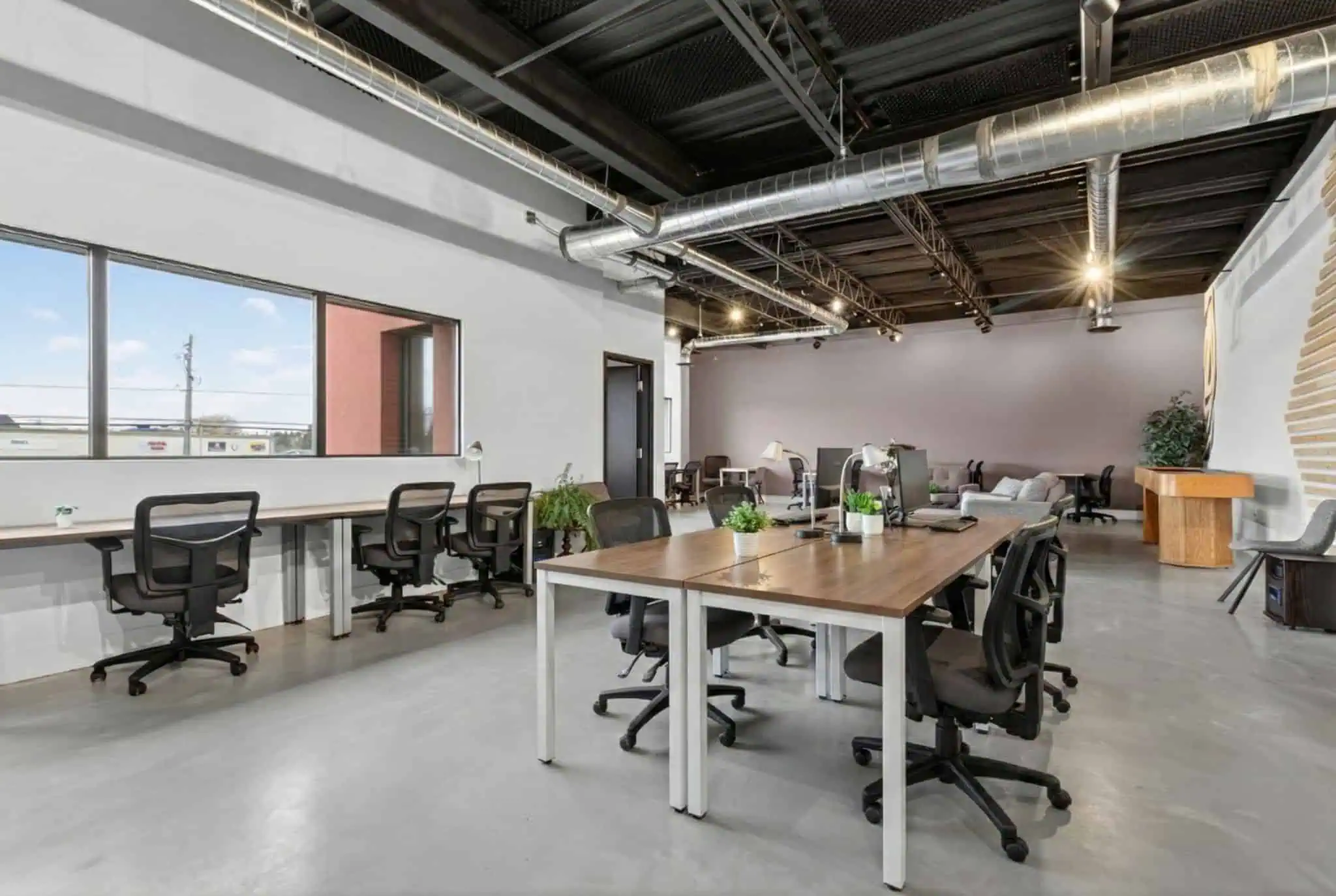 Loft 331 coworking space image 1